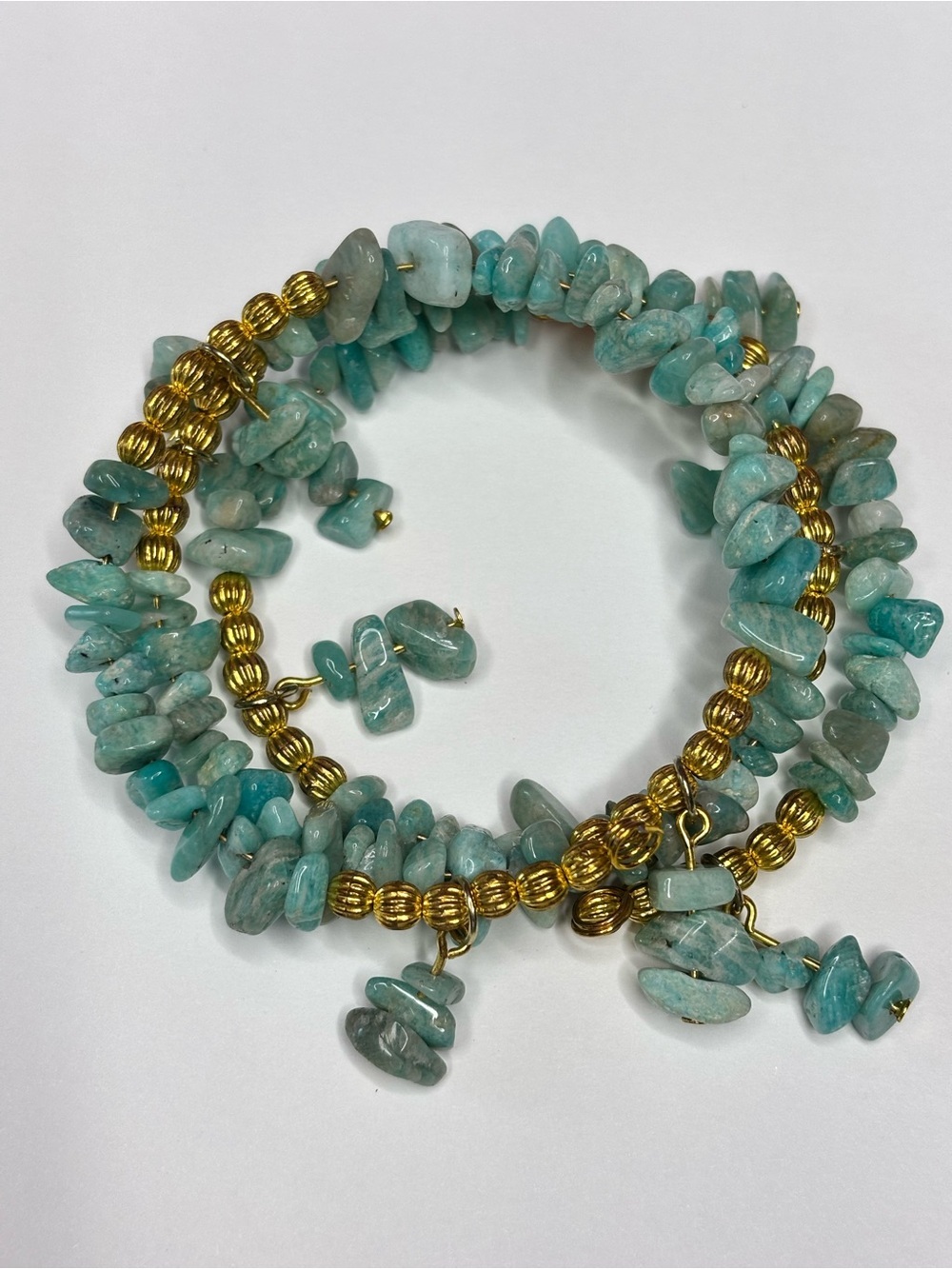 Gold-Accent Amazonite Chip Coil Bracelet — Aqua Blue Stackable Wristwear